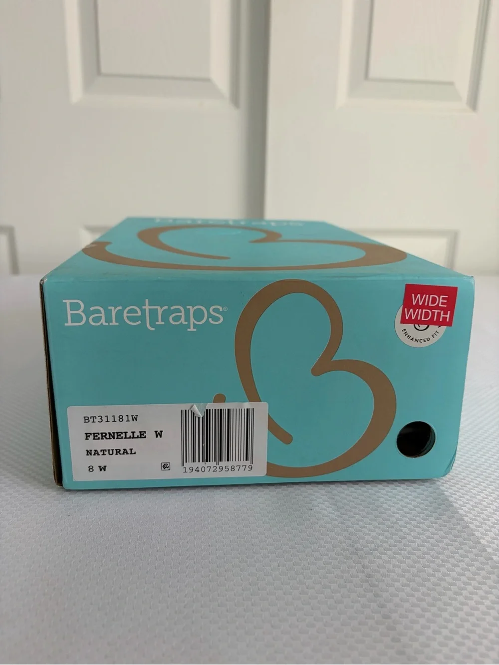 New Baretraps Fernelle Wedge Sandal Women’s Size: 8